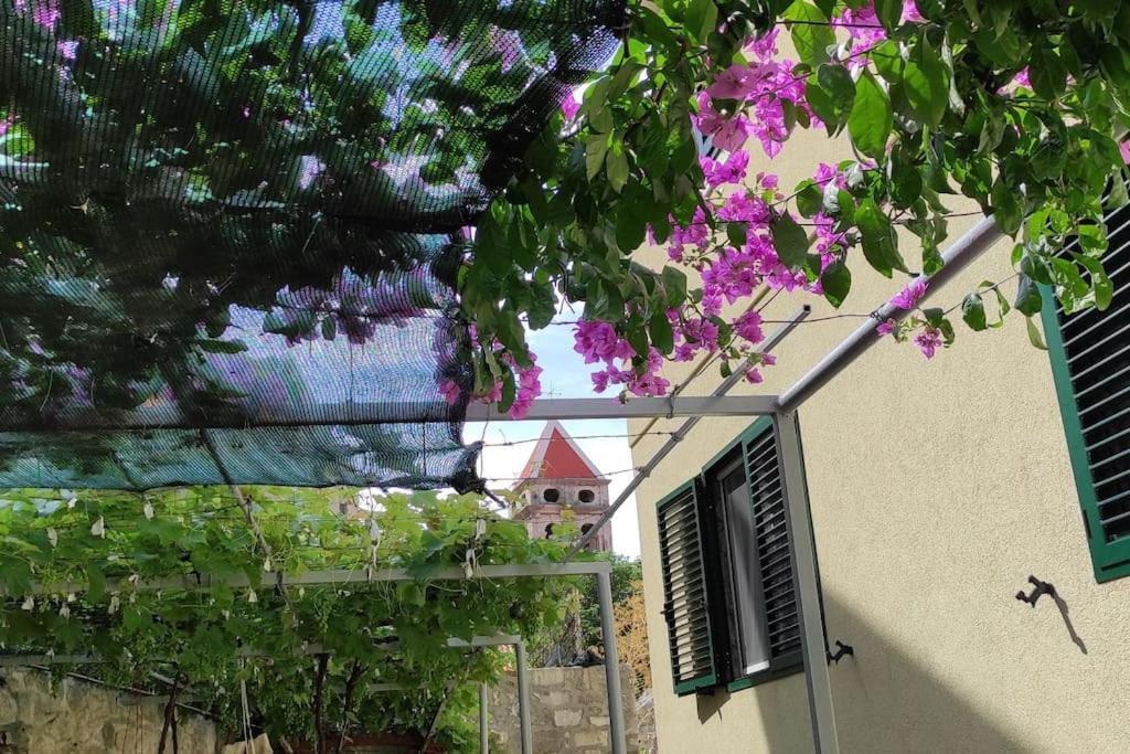 Luxury City Centre Apartment With Stunning View オミシュ エクステリア 写真