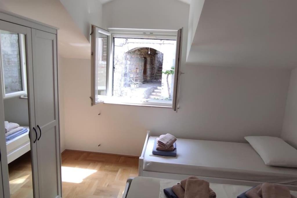 Luxury City Centre Apartment With Stunning View オミシュ エクステリア 写真