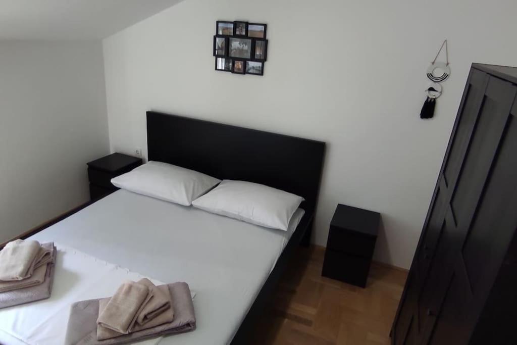 Luxury City Centre Apartment With Stunning View オミシュ エクステリア 写真