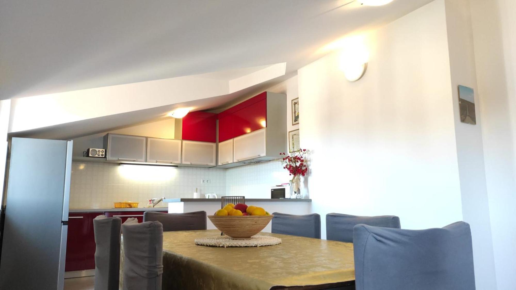 Luxury City Centre Apartment With Stunning View オミシュ エクステリア 写真