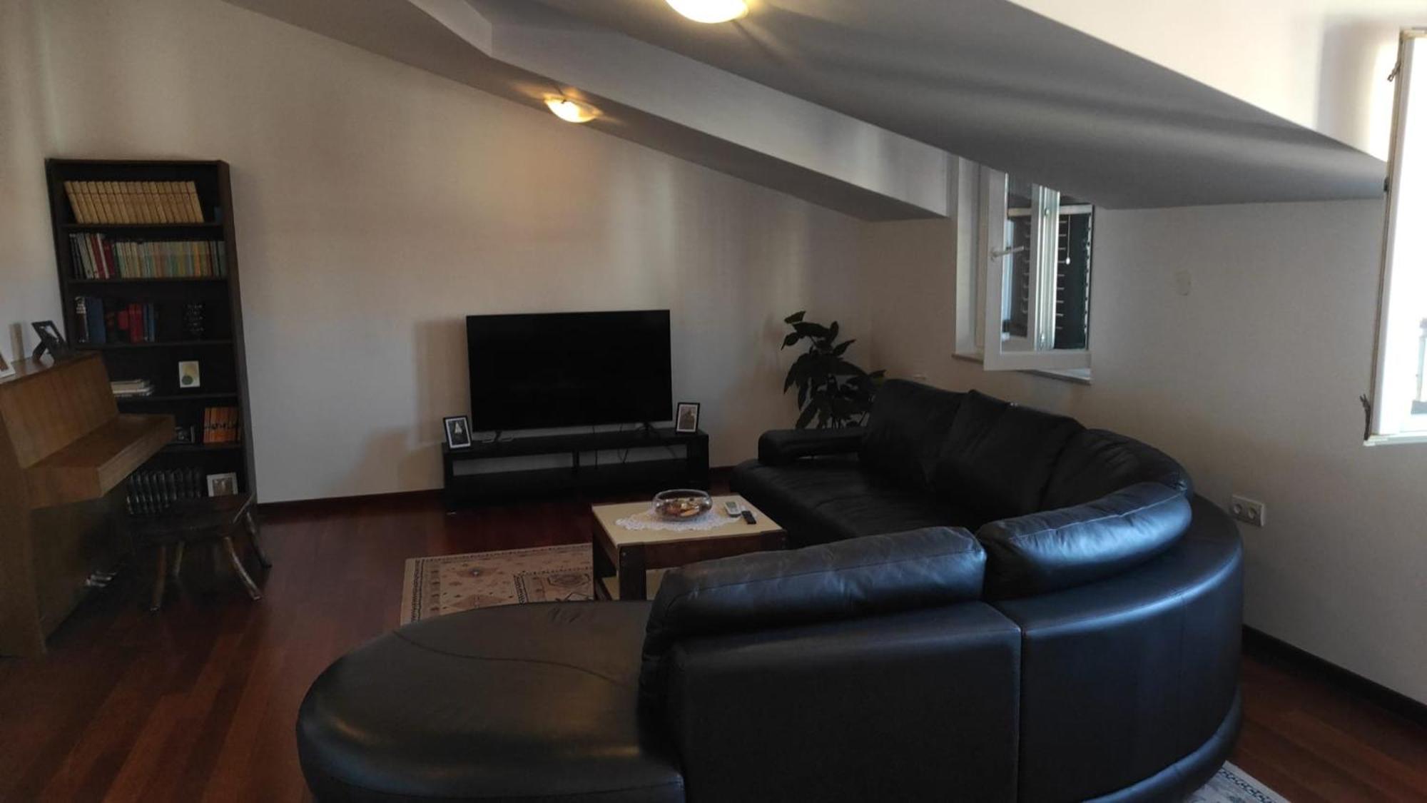 Luxury City Centre Apartment With Stunning View オミシュ エクステリア 写真