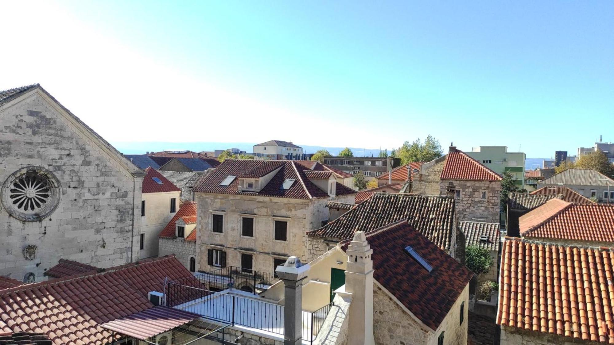 Luxury City Centre Apartment With Stunning View オミシュ エクステリア 写真